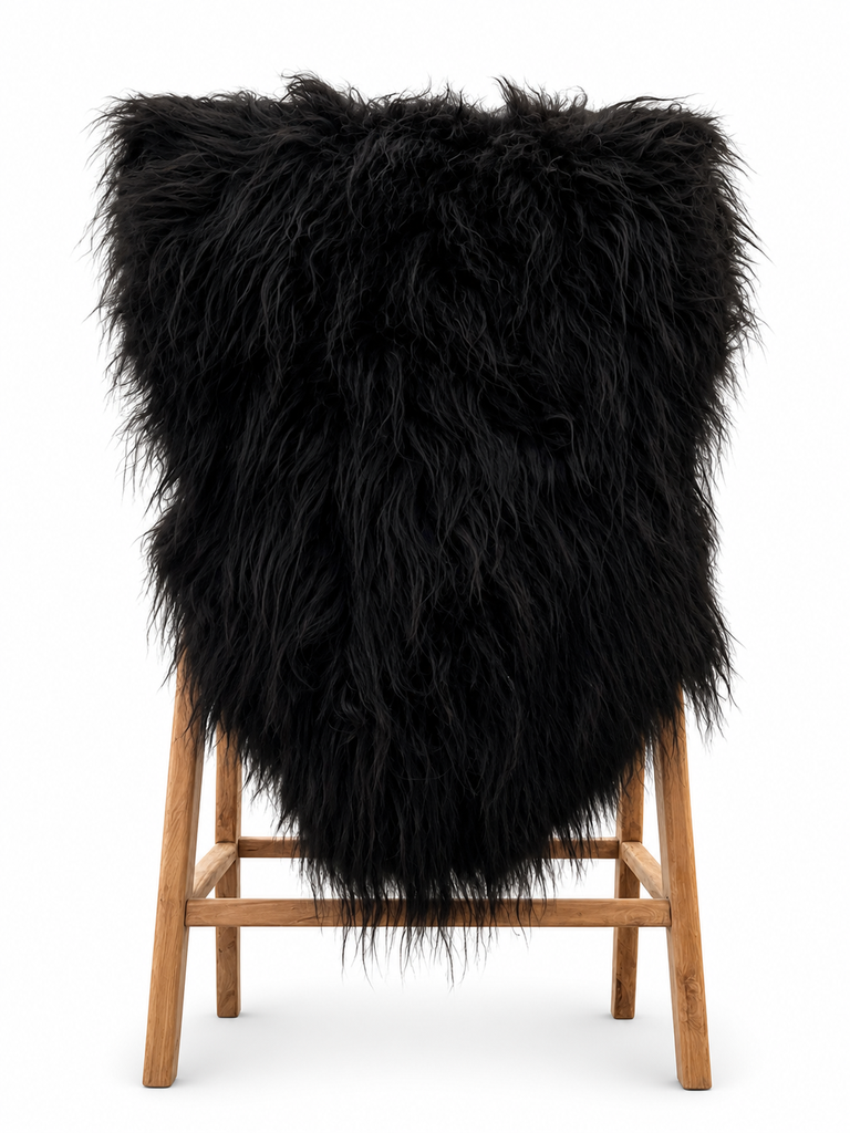 FOURRURE DE MOUTON NOIRE